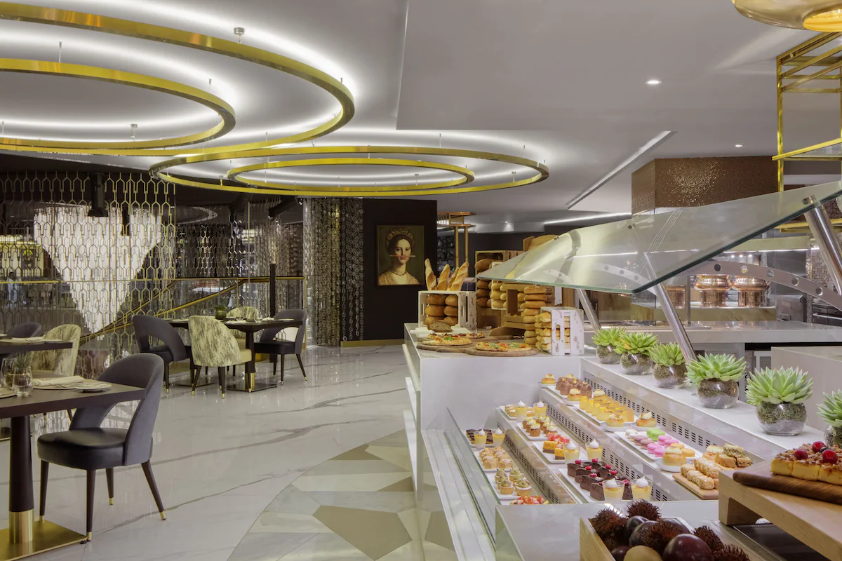 غذا و امکانات هتل پارامونت دبی